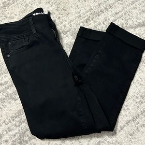 NWOT. Wallflower Capri. Super cute. - 2 for $10